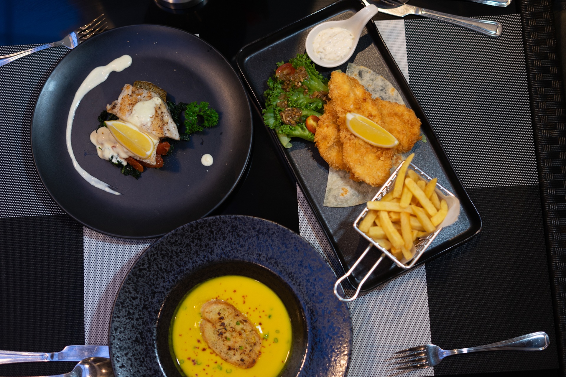 Seven Sea Restaurant at Estella Mai Khao Beach Resort in Phuket