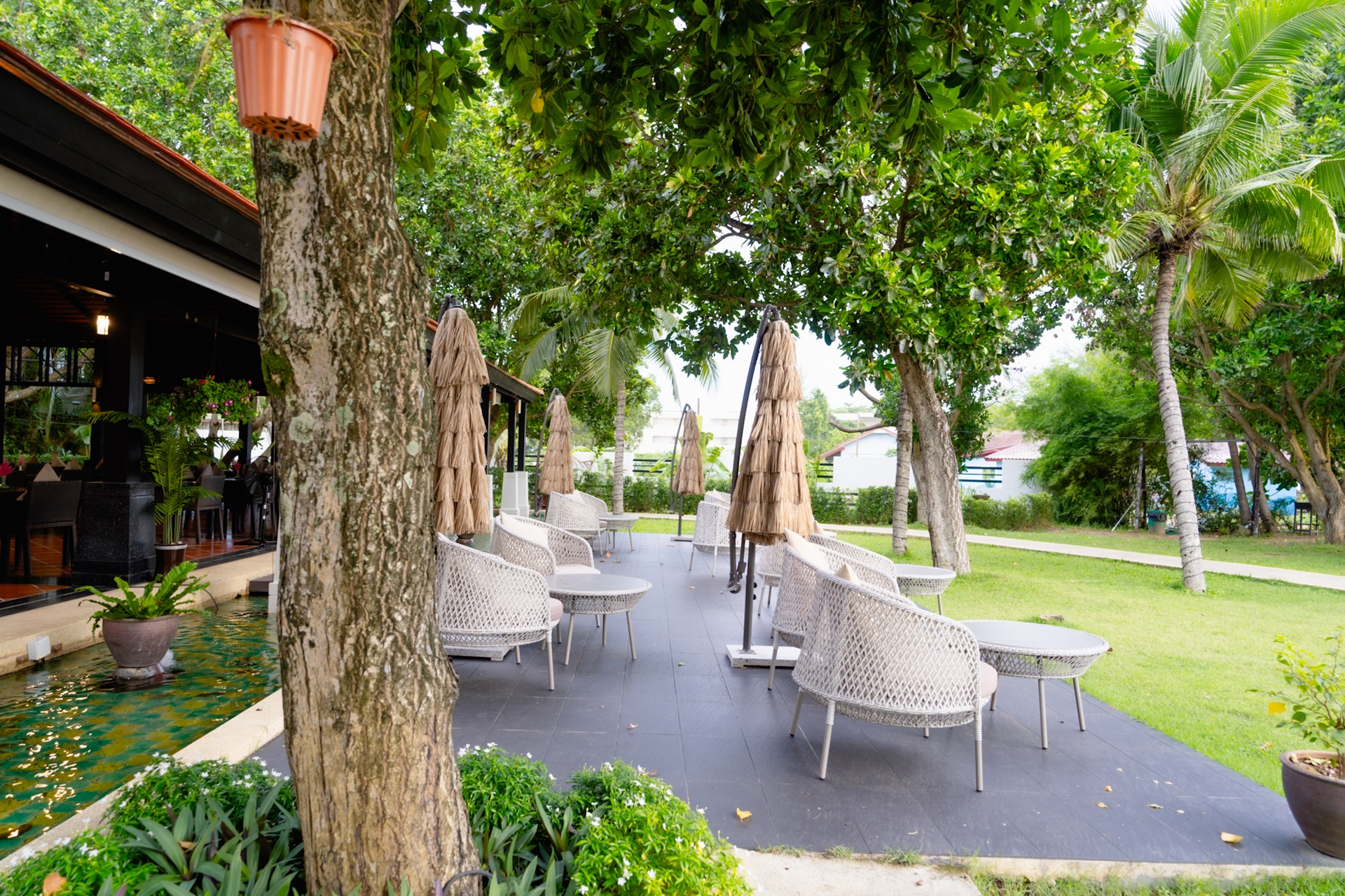 Seven Sea Restaurant at Estella Mai Khao Beach Resort in Phuket
