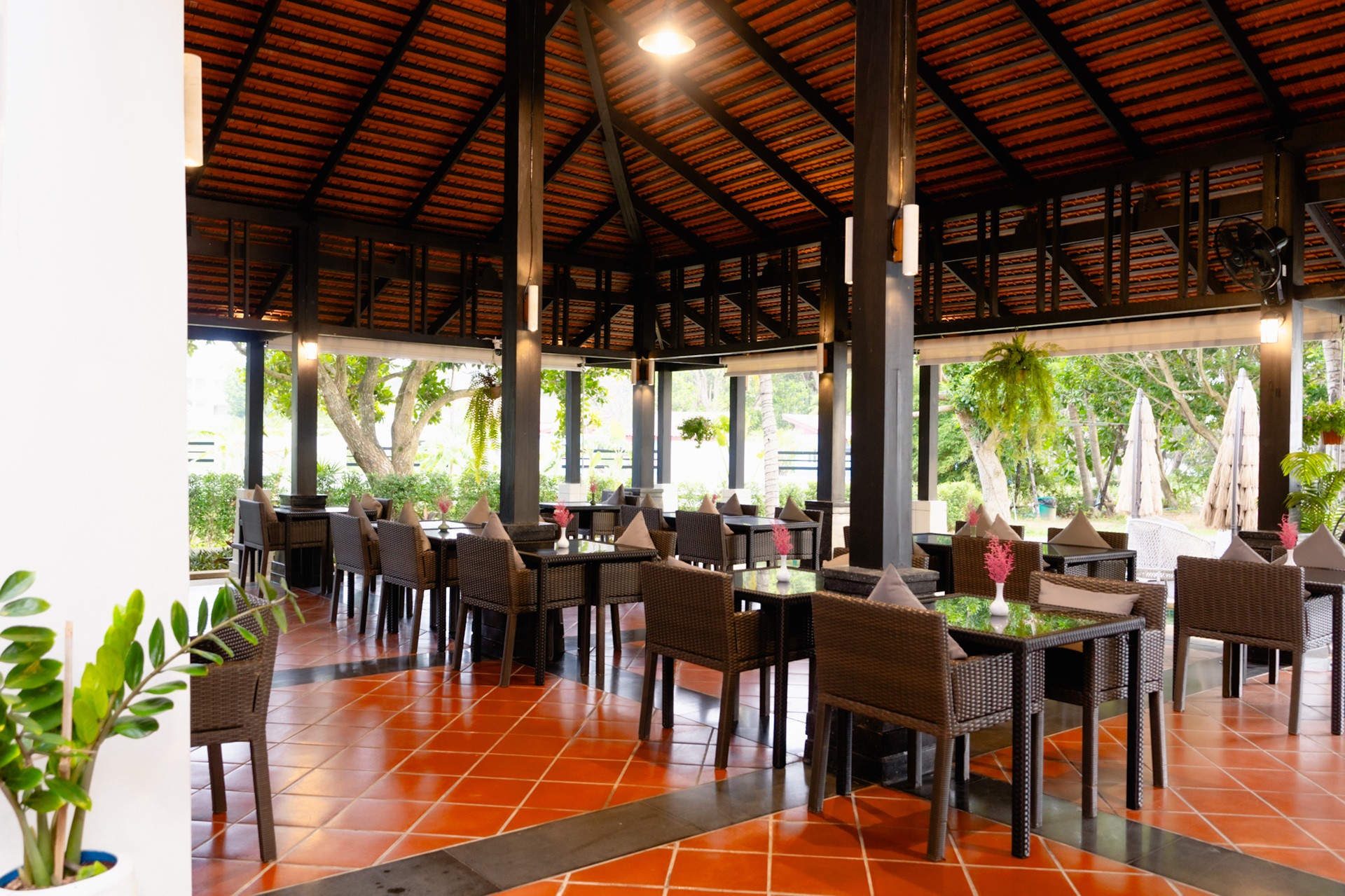 Seven Sea Restaurant at Estella Mai Khao Beach Resort in Phuket
