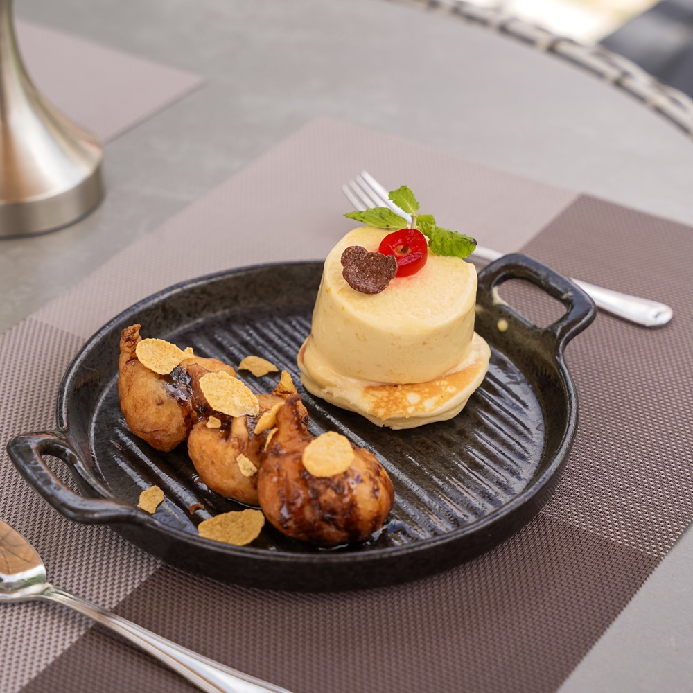 Seven Sea Restaurant at Estella Mai Khao Beach Resort in Phuket
